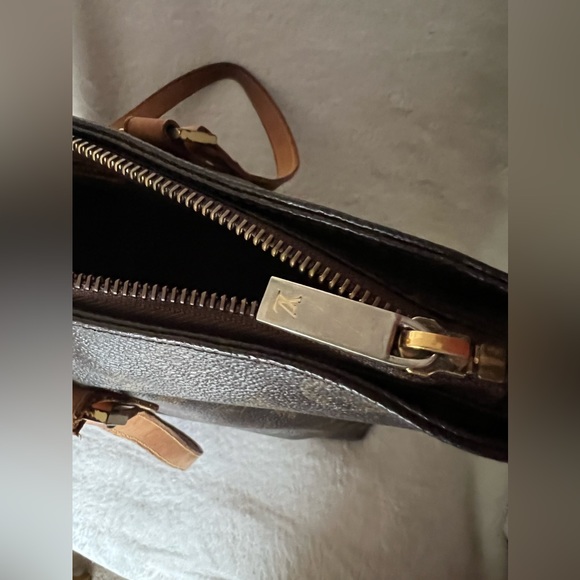 LOUIS VUITTON Monogram Cabas Mezzo Tote Bag - AUTHENTIC And BEAUTIFUL! - Picture 6 of 15